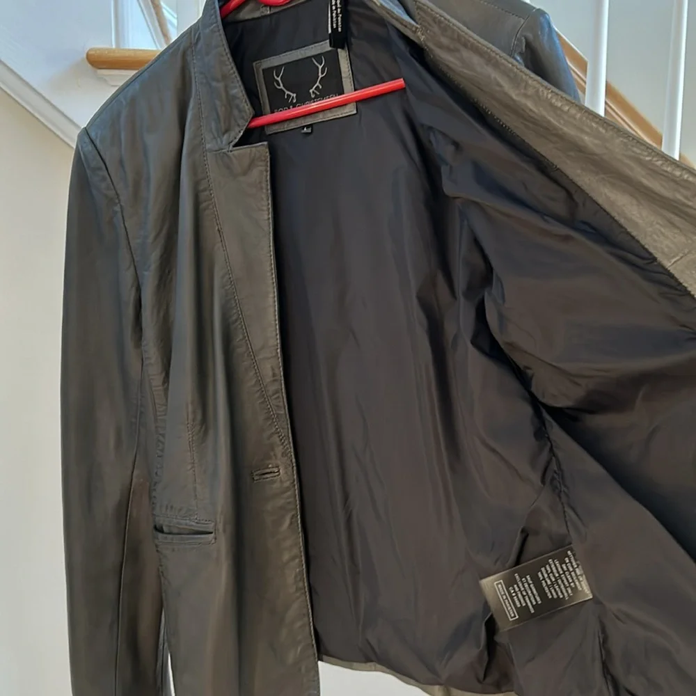 Jacket - Picture 2 of 4